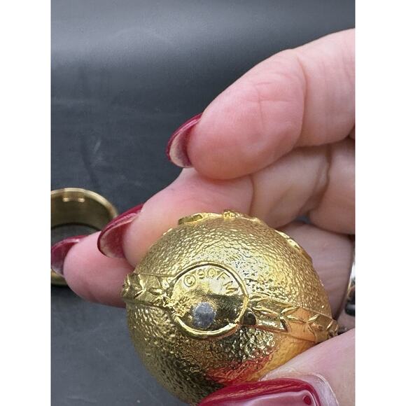 French ROCOCO Style Egg By The Franklin Mint Collector’s Treasury of Eggs 1990 - Picture 7 of 7